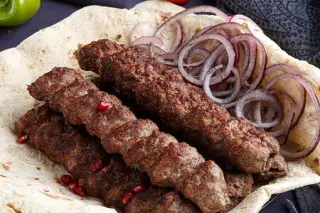 Люля-кебаб из баранины на мангале