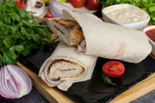 Люля в лаваше из курицы