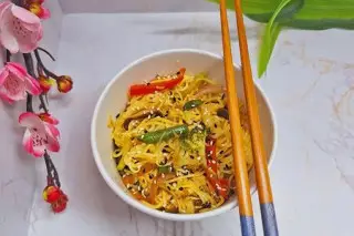 Лапша с овощами