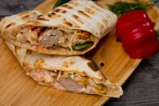 Шашлык в лаваше со свининой