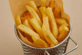 Картофель фри с трюфельным маслом
