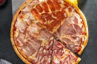 Пицца 4 мяса 