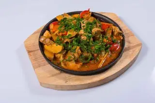Сковородка с курицей