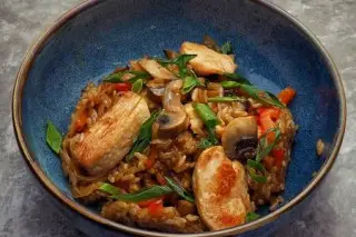 Курочка с рисом и овощами 