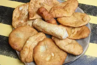 Чебурек с курицей и сыром