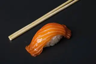 Нигири Лосось