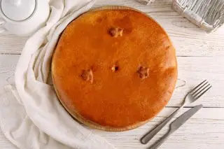 Осетинский пирог с мясом и овощами