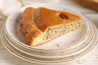 Пирог с мясом и картофелем