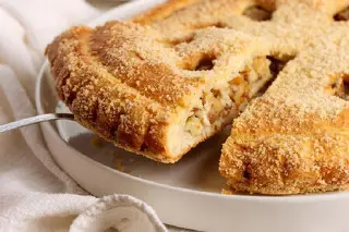 Пирог с яблоками и бананом