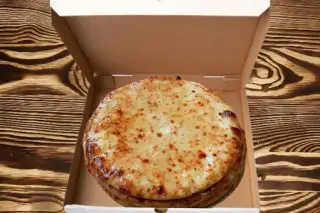 Коробка под Аертае чъирийы (3 пирога)