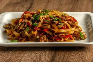 Wok с курицей