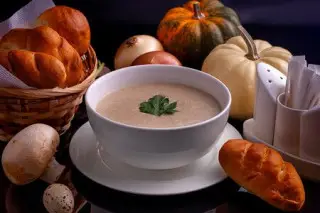 Суп-крем с курицей и грибами