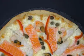 Пицца Морская большая