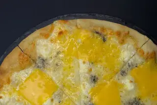 Пицца Сырная средняя
