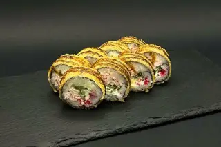 Горячий ролл с крабом
