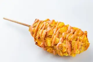 Корн-дог в панировке и картофель фри