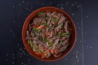 Удон с говядиной