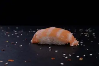Сяке Нигири