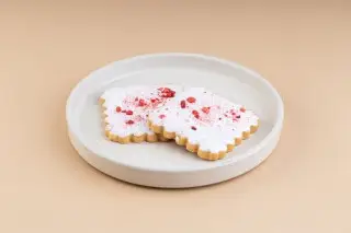 Печенье песочное клубничное
