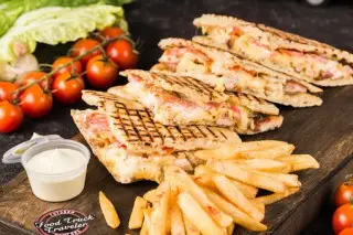 Скепасти Курица