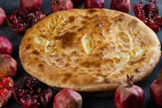 Осетинский пирог с капустой и картошкой