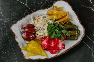 Хрустящие соленья из бочки