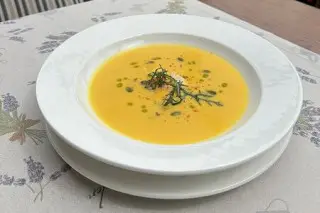 Крем-суп из тыквы с крабом