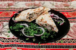 Шашлык в лаваше