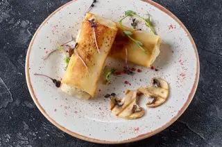 Блины с курицей и грибами