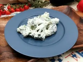 Брокколи в сливочном соусе