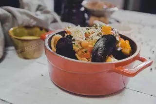 Файна Фамілія