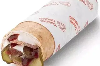 Горячий ролл со свининой