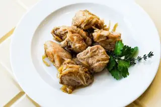 Индейка в луковой карамели