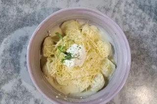 Пельмени в сливочном соусе