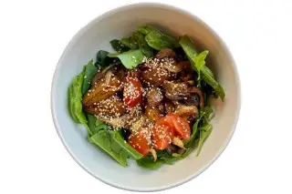 Теплый салат с картофелем беби и грибами
