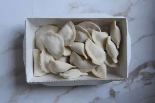 Замороженные вареники с картошкой