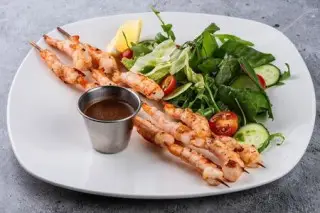 Шашлычок из креветок