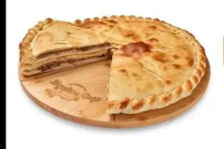 Осетинский пирог Курица, сыр, зелень