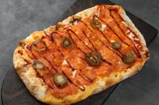 Римская пицца пепперони