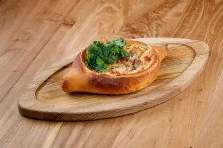 Хачапури с куриным филе и сыром