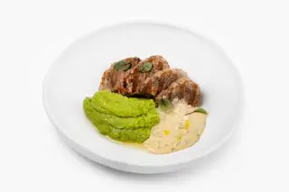 Медальоны с картофелем и соусом