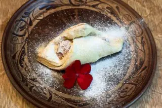 Слойка с орехами и рахат лукумом