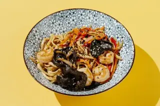 Wok с креветкой