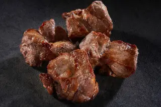 Шашлык из cвинoй шеи