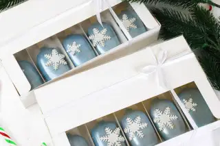 Пирожное Эскимо муссовое новогоднее