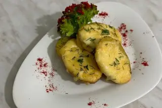 Лодочки картофельные с сыром и чесночком