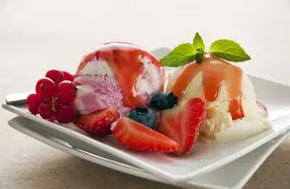 Мороженое (фрукты, джем, шоколад)